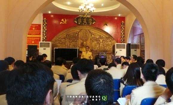 Đại tá Đào Vịnh Thắng, trưởng Phòng CSGT Hà Nội tại buổi họp chiều ngày 30/12