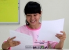Nữ sinh bị đánh rạng rỡ trong ‘Ngày áo hồng’