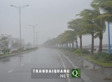Hàng chục tỷ đồng bị quét theo bão Jebi