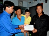 Truy tặng huy hiệu cho nữ phóng viên tử nạn