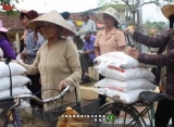 Kiểm tra, xử lý thông tin báo nêu về việc bớt xén gạo cứu đói