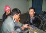 Chiêu trộm mới của kẻ gian: Rải gạo tẩm thuốc mê lên giường