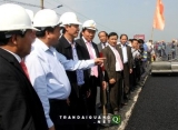 Phó Thủ tướng phát lệnh ra quân đầu năm trên công trình mở rộng QL1A