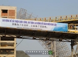 ‘Vắt vẻo’ trên giàn giáo khổng lồ ở Formosa