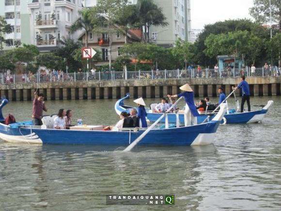  Việt Nam có tuyến du lịch đường thủy nội đô đầu tiên  - Ảnh 4