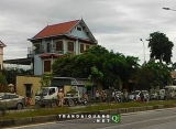 Cảnh sát bao vây nhà, bắt vợ chồng đại gia lâm sản