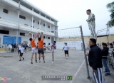 Những màn so găng của người mặc áo tù